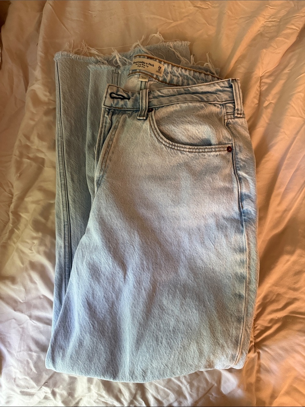 Light Wash women’s jeans  - Casual Classic